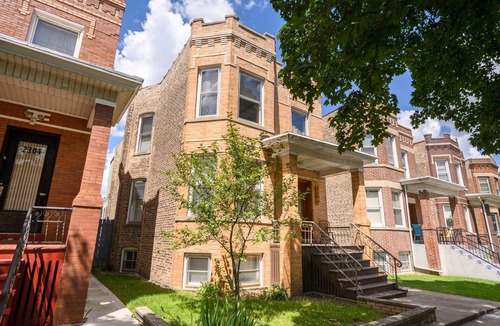 Logan Square Apartment | Jumbo 3bd In Hot Logan Square!