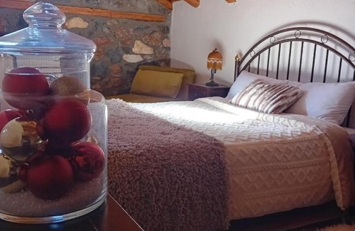 Aghios Athanasios Ski Chalet | Kaimak Whisper