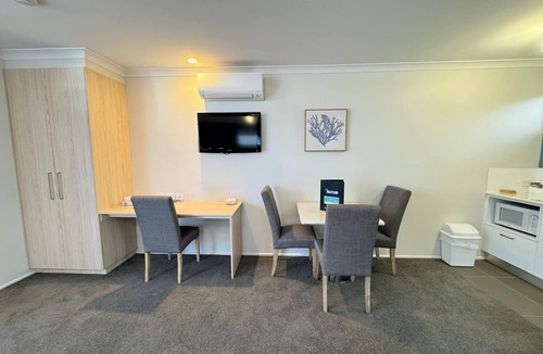 Cowes Hotel | Kaloha Holiday Resort