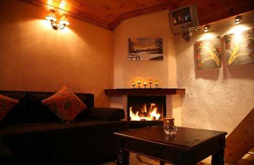 Aghios Athanasios House | Karavitis Guesthouse