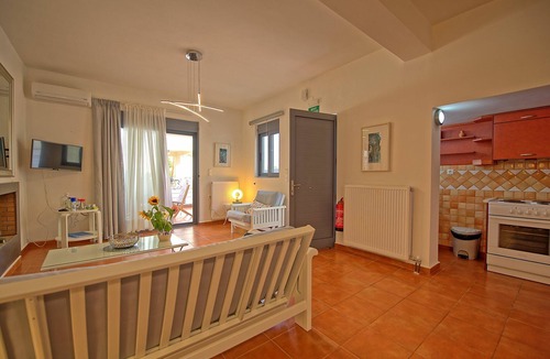 Almyrida Apartment | Kastellina - Vacation rental near the beach in Almyrida in Crete