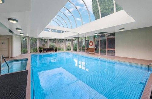 St. Kilda East Hotel | Kimberley Gardens Hotel, Serviced Apartments and Serviced Townhouses