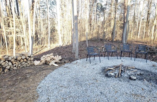 Rockbridge Cabin | King of Hearts. Secluded Hocking Hills cabin!