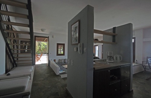 Ydrousa House | Kypri Villa, 4-bedroom seafront house in terrific Andros with cool AC
