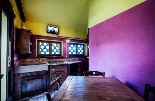 Castiglione d'Orcia Apartment | La Cantina Apartment - Agriturismo Il Noce in Val d'Orcia