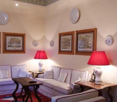 Fabriano Villa | La Casa in Collamato Villa for 9 Park in the hill
