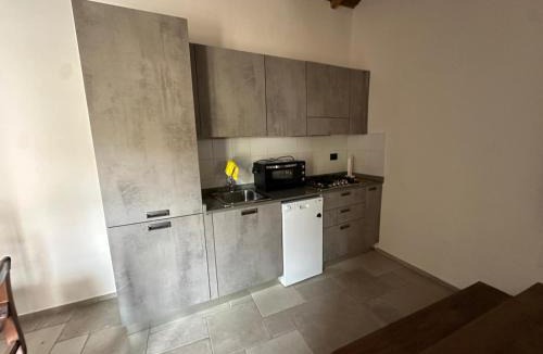 Borgo San Lorenzo Apartment | La Guardia 2