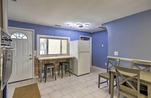 Shoreland House | Lake Erie Waterfront Home w/Sunroom & Yard!
