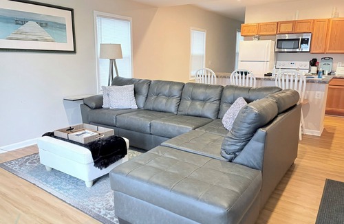 Toledo Apartment | "Lake Escape" Lakefront Ground Level Retreat!