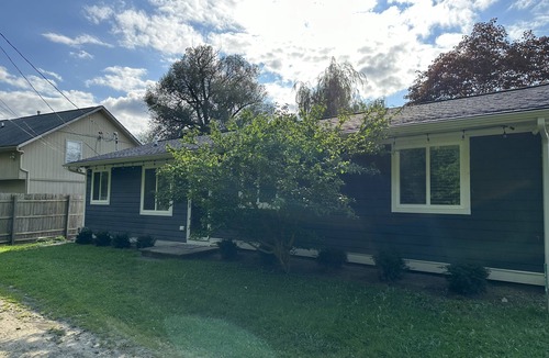 Allenton House | Lakefront Home with Beach Access - Cranberry Lake