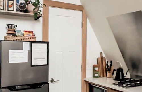 Beach City Cabin | Lakefront A-Frame -Fireplace, Kayaks, Soaking Tub, Retreat for couples or solo