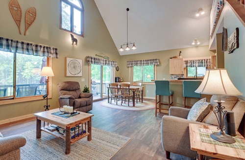 Alger Cabin | Lakefront Cabin on Secord Lake | Sleeps 6