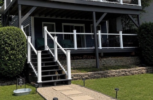 Pierson House | Lakefront Cottage with Private Sandy Beach, Decks & Fire pit - Sleeps 10
