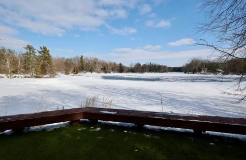 Pimento House | Lakefront Group Stay, Sleeps 19, Indoor Pool, Hot Tub, Arcades