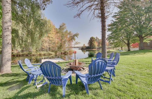 Kalkaska House | Lakefront Kalkaska Cottage w/Fire Pit!