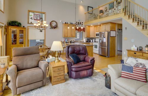 Vandalia House | Lakefront Vandalia Home w/Boat Dock & Gas Grill!