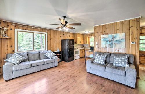 Brazeau House | Lakefront Wisconsin Cottage w/Dock & Hot Tub!