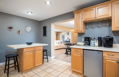 Norton Shores House | Lakeside Retreat Mona Lake Waterfront Sleeps 12