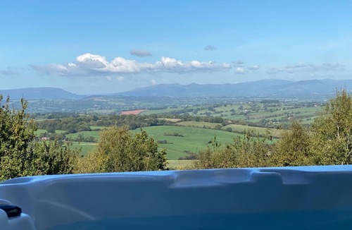 Chepstow House | Large Countryside House sleeps 17 stunning views ,hot tub and Games Rm
