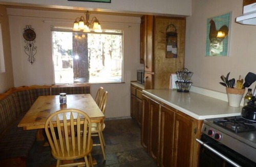 Bijou Pines Cabin | Large family cabin close to everything!