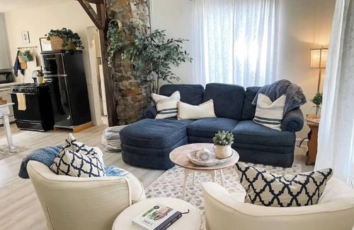 North Auburn Cottage | Lemon Tree Cottage on the Placer Wine trail