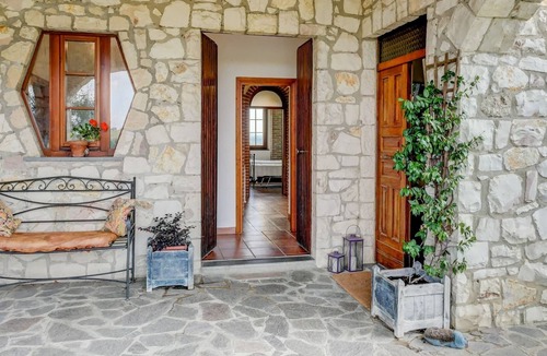 Castiglione del Lago Apartment | Limone Apt: Lovely Views, Tranquil+family Friendly