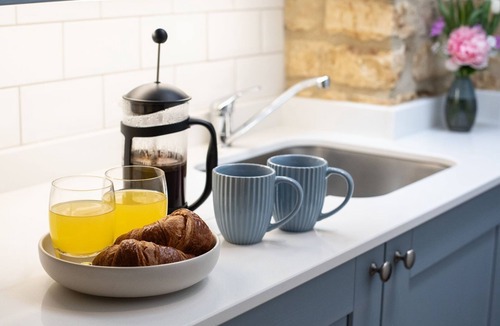 Bourton-on-the-Water Cottage | Little Forge - Romantic retreat in Bourton-on-the-Water