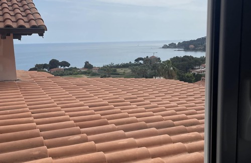 Latte Cottage | Little house in the hills overlooking the sea. Ideal for young couple