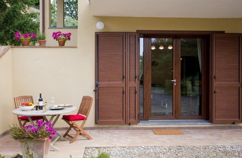 Monteleone d'Orvieto Apartment | Little Olive Grove at Casa Mimosa