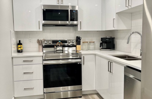 Calgary House | Livingston Gem: 5BR Home with Chef's Kitchen