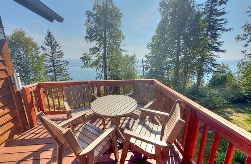 Lutsen Condo | Located directly on Lake Superior, this condo is ideal for families or groups
