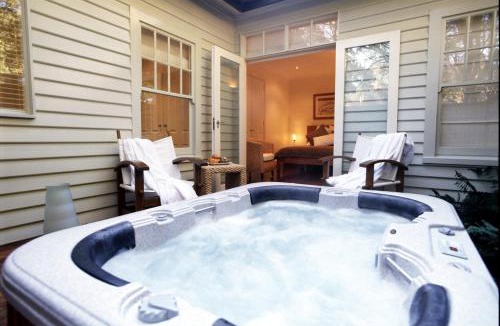 Olinda Resort | Lochiel Cottages - Dandenong Ranges Escape