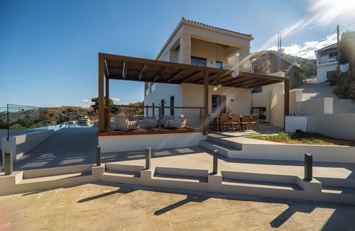 Mathes Villa | Lofos Orizon Villa - Villa with pool in Crete