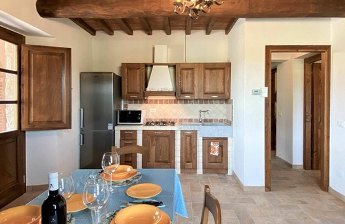 Guardistallo Apartment | Lovely apartment for 5 people with WIFI, pool, A/C, terrace and pets allowed