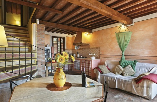 Buti Villa | Lovely apartment in villa for 4 people with pool, WIFI, TV, patio and pets allowed