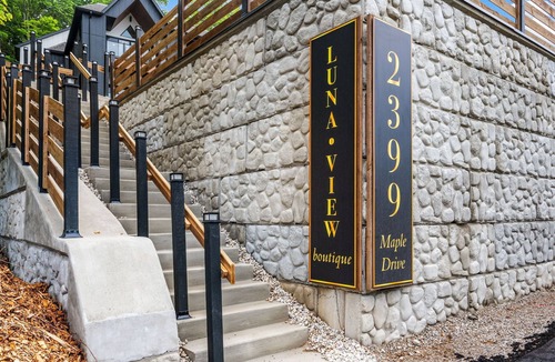 Sister Bay Condo | Luna View | Top-Floor Water Views & Covered Patio in Sister Bay
