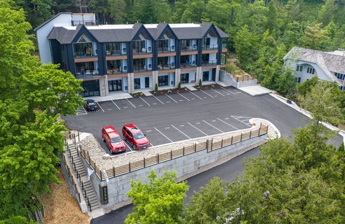 Sister Bay Condo | Luna View | Top-Floor Water Views & Covered Patio in Sister Bay