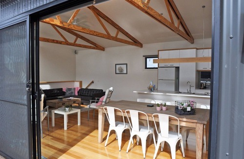 Inverloch House | Luxe Townhouse 2