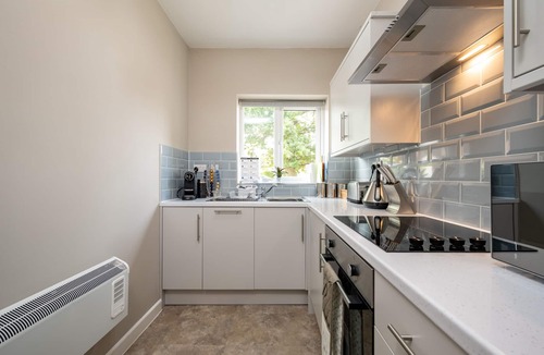 Barnt Green Apartment | Luxurious Apartment - Close to the NEC & Airport