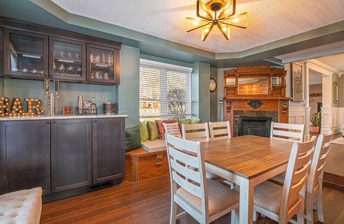 Milford House | Luxurious Historical Home in Downtown!