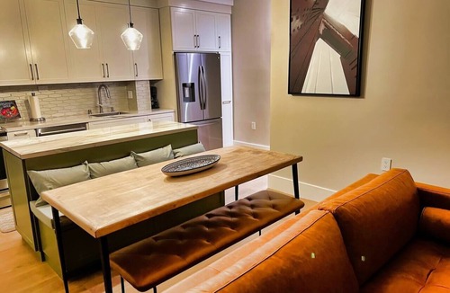 Richmond District Apartment | Luxury 3BR Flat near Golden Gate Park, Presidio & Beaches | 1 Gig WiFi