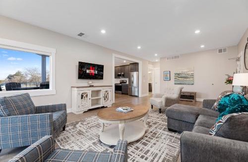 Traverse City Apartment | Luxury Downtown 2BDR Lake View 2nd Floor Condo on West Bay 204E