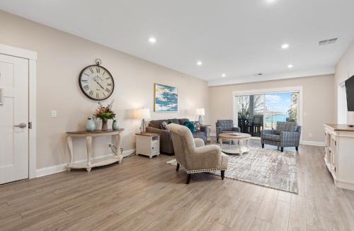 Traverse City Apartment | Luxury Downtown 2BDR Lake View 2nd Floor Condo on West Bay 204E