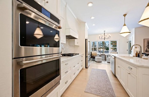 Sister Bay House | Luxury Family Estate in Sister Bay- Sleeps 12
