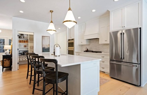 Sister Bay House | Luxury Family Estate in Sister Bay- Sleeps 12
