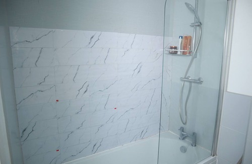 Olton Apartment | Luxury Modern Flat BHX NEC JLR Solihull Hospital with Free Secured Parking