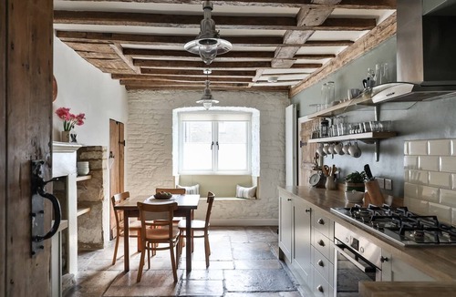 Tetbury House | Luxury Tetbury Cottage | Coombers Mead | Ensuites
