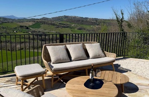Gualdo Villa | Luxury Villa in Le Marche with heated private pool, panoramic Sibillini views and airco