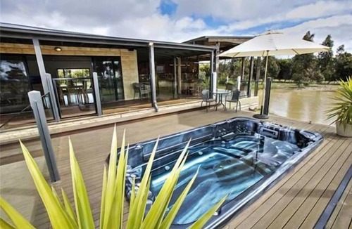 Cowes House | Mackaloucoo Retreat MR1 - Phillip Island