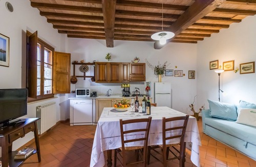 Casamaggiore Apartment | Madone 1, apartment in agriturismo. Pool, WiFi, tennis